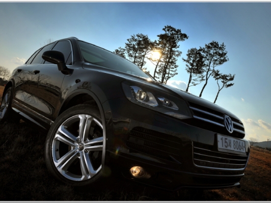 [시승기] 럭셔리 스포츠카에서 오프로더까지 겸비한 괴물~ 신형 투아렉