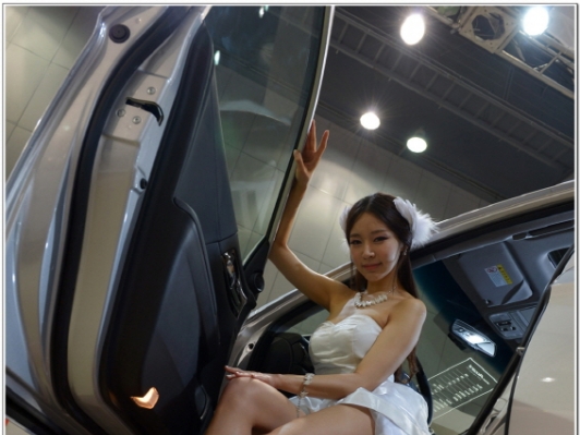 모델 이규리 어코드 매력에 흠뻑 빠져...