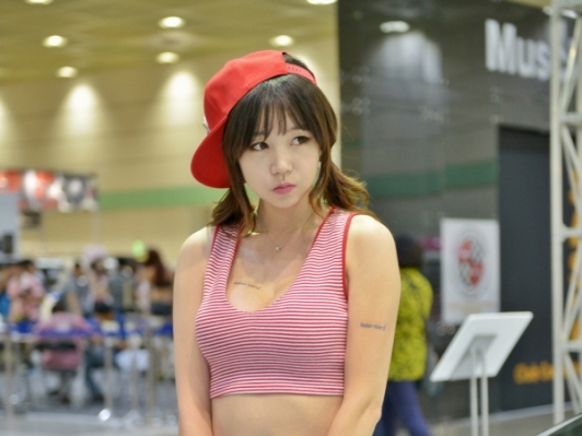 [포토] 2014 서울 오토 살롱 상큼 발랄한 레이싱 모델 "홍지연" 양~!