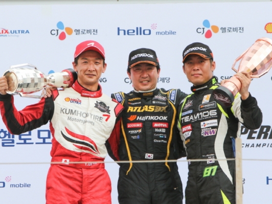 한국타이어 후원 아트라스BX 레이싱팀,CJ슈퍼레이스 4차전서 압도적 레이스로 우승