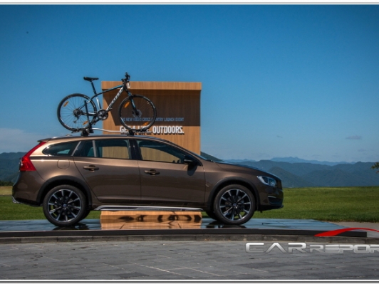 [시승기] SUV+왜건= 잘 나가는 볼보 다목적 ‘크로스 컨트리’