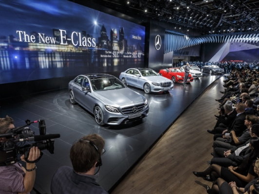 디트로이트 모터쇼에서 메르세데스-벤츠 The New E-Class 공개!