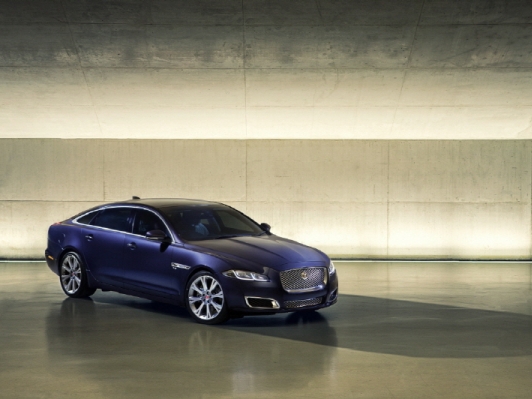 재규어 플래그십 럭셔리 세단의 독보적 존재감, 뉴 XJ 출시