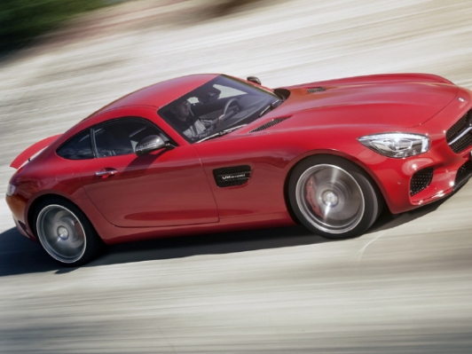 정통 로드스터 스포츠카 Mercedes-AMG GT 출시