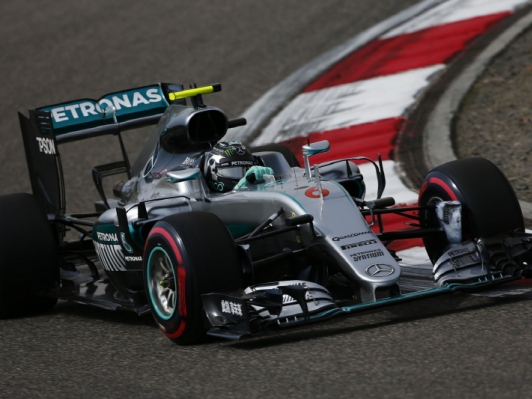 메르세데스 AMG 페트로나스 F1 팀 드라이버 니코 로즈버그, 2016 F1 중국 그랑프리 우승