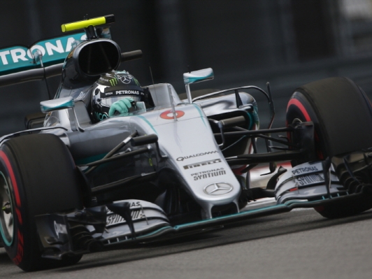 메르세데스 AMG 페트로나스 F1 팀 드라이버 니코 로즈버그, 루이스 해밀턴 2016 F1 러시아 그랑프리 1, 2위