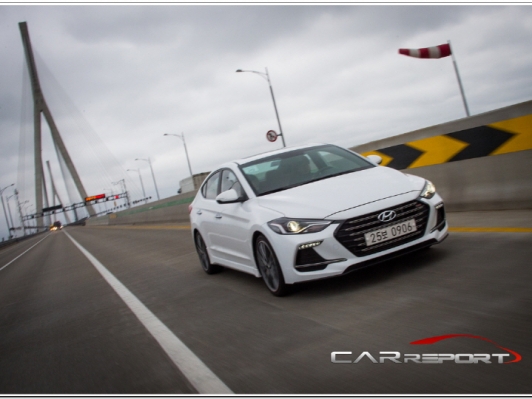 [시승기] 레이싱 DNA 주입한 아반떼 스포츠 (소개영상)