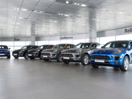 포르쉐 인증 중고차 센터 ‘서머 겟어웨이 이벤트’