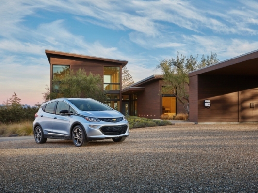 쉐보레 볼트EV, 1회 충전으로 383km 주행