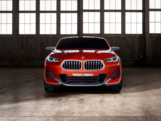 BMW, 2016 파리 모터쇼서 세계 최초로 X2 콘셉트 공개