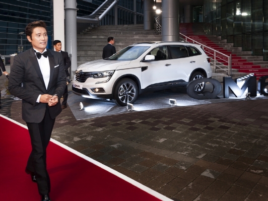 영화인들, 르노삼성차 타고 레드카펫으로