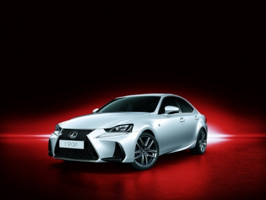 “시선을 즐겨라” 올 뉴 IS200t 출시