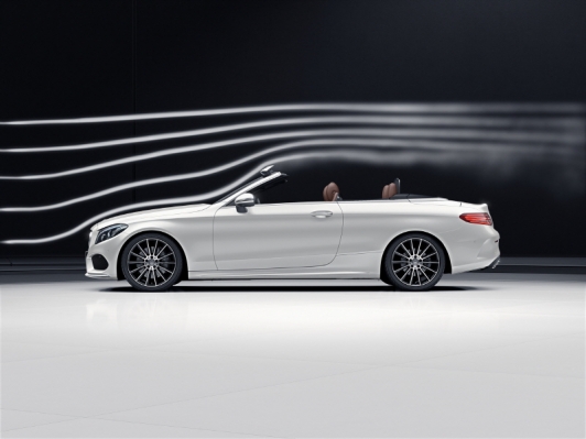 겨울에도 오픈탑을 즐길 수 있는 더 뉴 C 200 카브리올레 출시