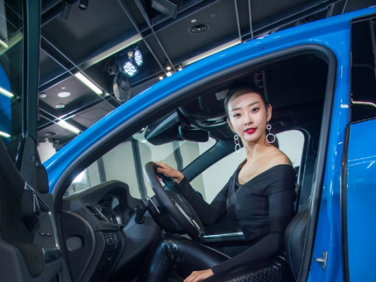 볼보의 20여 년의 노하우가 집약된 고성능 데일리카, 폴스타 출시!