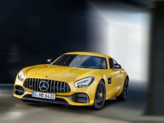 2018년형 메르세데스-AMG GT 및 GT S 국내 공식 출시