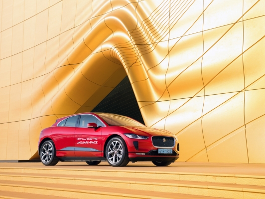 1억이 넘는 재규어 전기차 I-PACE 