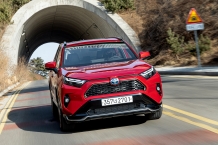 63km전기모터 주행, 5,570만원. RAV4 플러그인 하이브리드(PHEV) 출시