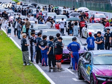 카레이싱에 그리드워크까지 무료 관람. 워터슬라이딩 물놀이장 개장. 가족축제