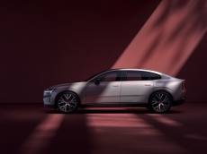 ‘바퀴 달린 스마트폰’ 시대 연다. 볼보자동차코리아, 2026년 차세대 순수 전기 플래그십 EX90·ES90 투입 