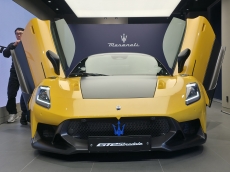 4억 5,050만원부터. 마세라티 GT2 스트라달레, 도로 위 레이스카의 서막