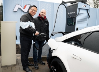뉘르부르크링 서킷에 현대차 400kW N 초고속 충전 지원