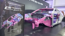 '눈으로만 보던 기술을 직접 만져보다' 현대차가 공개한 8세대 디 올 뉴 아반떼의 진짜 경쟁력